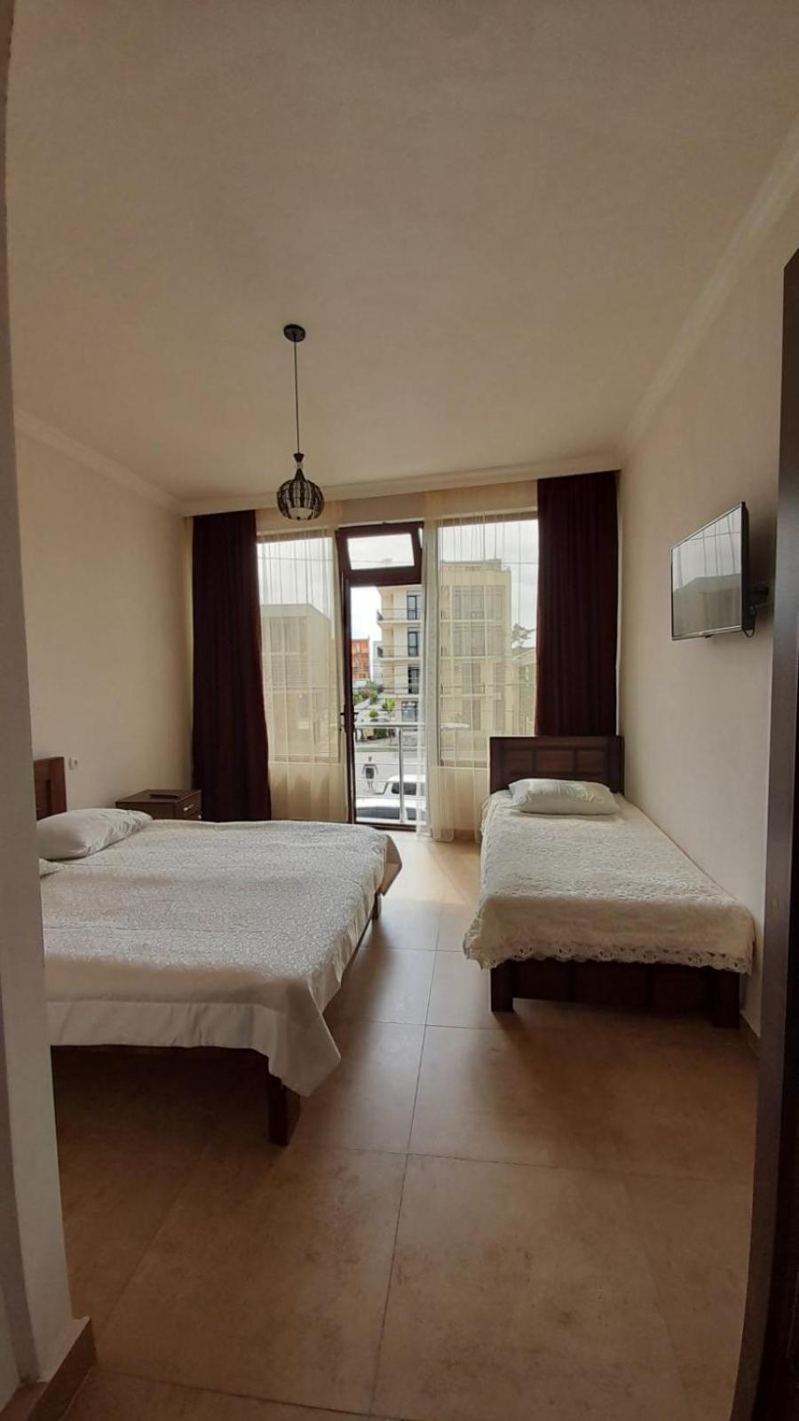 Guest House Gio Кобулети Екстериор снимка